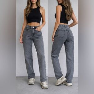 Gap Size 6S 90’s High Rise Straight Denim in Washed Black